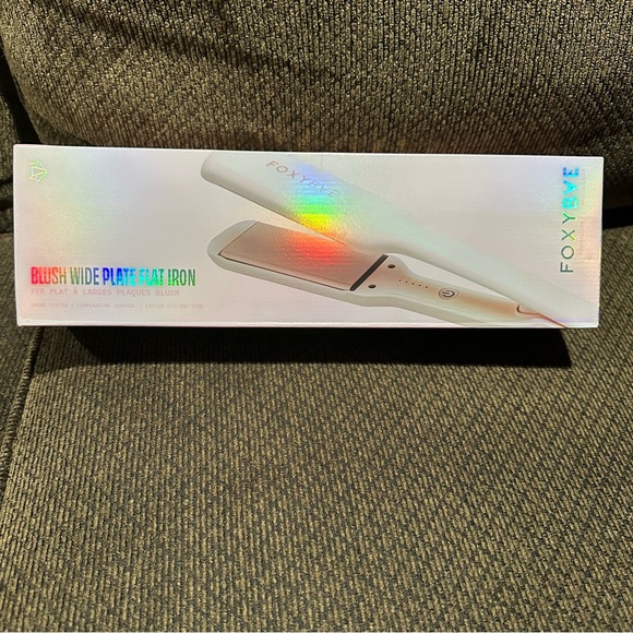 FOXYBAE 1.75 inch plates. Large size plates! Brand new in box!! - Picture 3 of 5